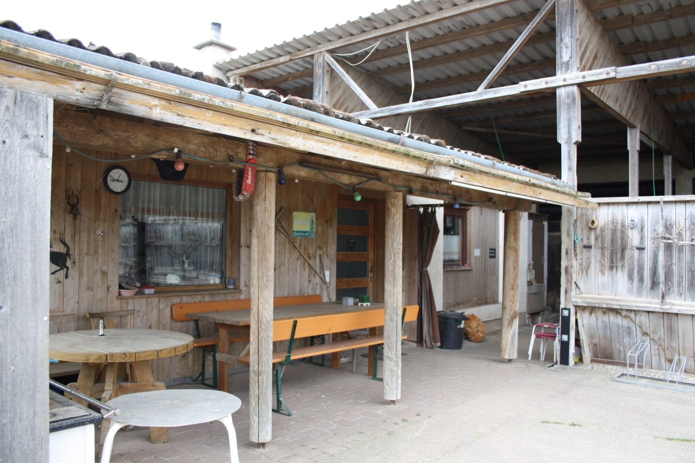 Nahaufnahme Reitstübchen von außen